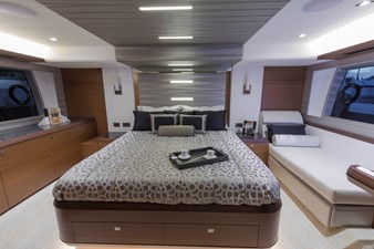 Ocean Alexander 70E12 20 