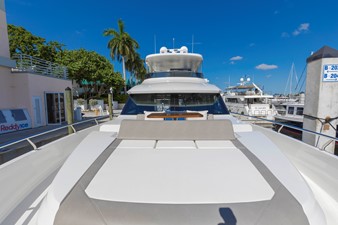 Ocean Alexander 70E12 32 