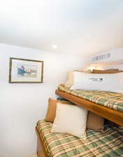 Following Grace 34 Guest Stateroom
