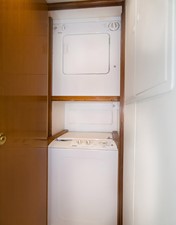 Following Grace 38 Washer and Dryer