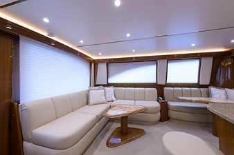 55' Viking  3 Salon