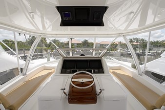55' Viking  29 Helm Station