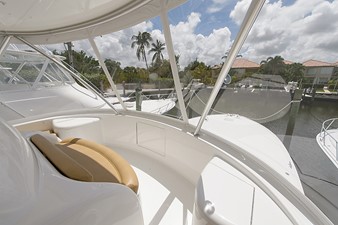 55' Viking  37 Flybridge Seating