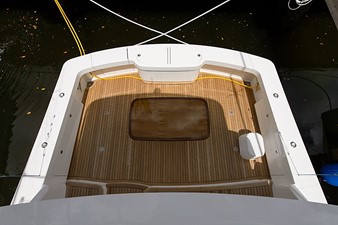 55' Viking  40 Cockpit