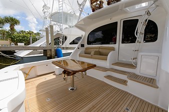 55' Viking  42 Cockpit