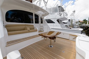 55' Viking  45 Cockpit