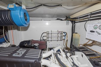 LADY SANDRA 48 Outboard Starboard Engine 