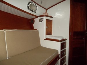INTUITION 22 Starboard cabin