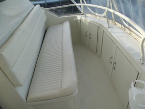 CHINA DOLL 21 Forward Flybridge Seat