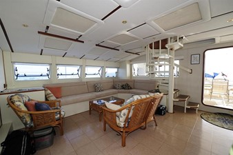 BONEFISH 11 Salon 1