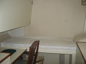 BONEFISH 32 Guest or Crew Cabin