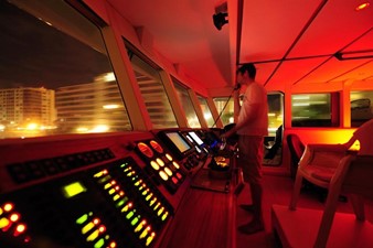 BONEFISH 20 Pilothouse Night