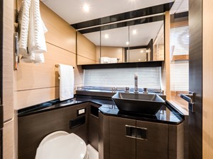 Okean 50 (50-06) 33 Master Bathroom