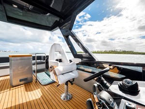 Okean 50 (50-06) 20 Upper Helm Staion