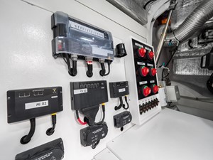 Okean 50 (50-06) 44 Engine Room