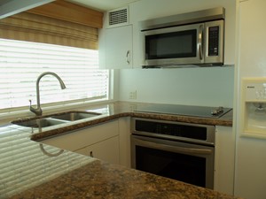 DUCHESS 9 Galley Looking Forward