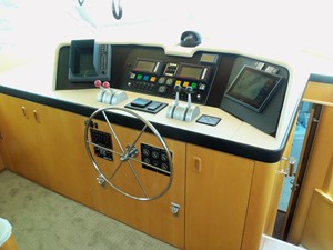 DUCHESS 2 Pilothouse Helm