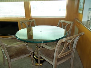 DUCHESS 15 Salon Dining