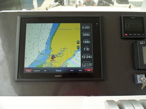DUCHESS 63 Portside Helm Detail