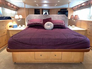 DUCHESS 28 Master Looking Aft