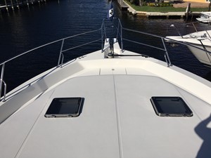 SHORE GIRL 2 Foredeck