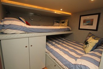 SHORE GIRL 46 Guest Stateroom