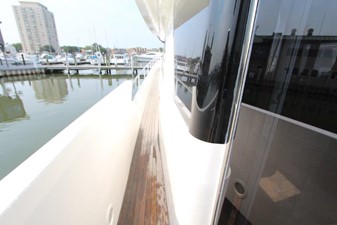 SHORE GIRL 58 Side Deck