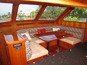 ADIOS 9 Dinette