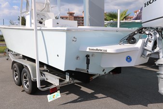 No Name 13 C Hawk 26 Center Console 2018 - Swim Platform