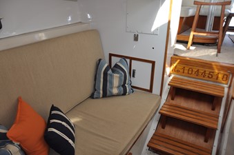 44 FEDERAL 10 Third Cabin Settee
