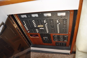 44 FEDERAL 7 Electrical Panel