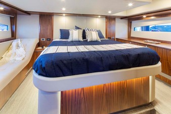 5400 Sport Yacht 34 