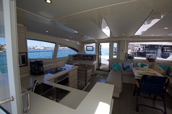 51ft 2015 Leopard 51 PC 7 Huge salon