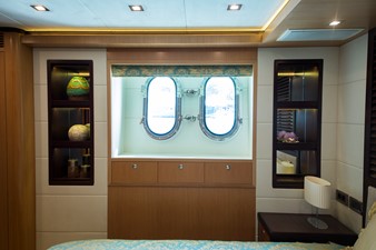 SEA BEAUTY 19 