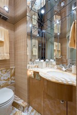 JANE E 56 Starboard Guest Head