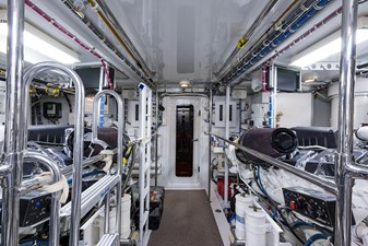 JANE E 105 Engine Room