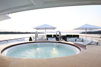NEW HAMPSHIRE 24 Sun deck