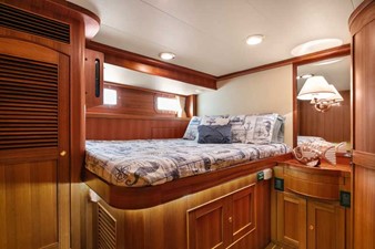 IRISH ROVER 19 Guest Stateroom