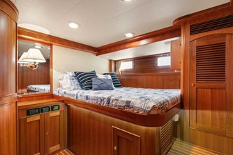 IRISH ROVER 21 Guest Stateroom