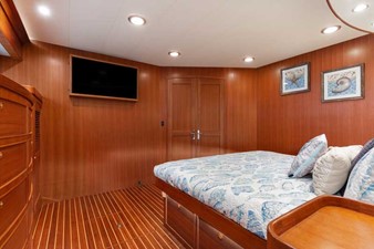 IRISH ROVER 24 Guest Guest Stateroom