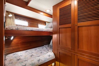 IRISH ROVER 26 Twin Stateroom