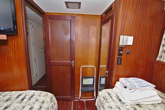 Shangri-La 44 