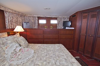 Shangri-La 48 