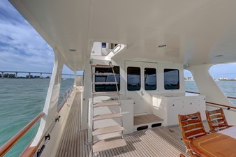 Buzz Mobile 15 Aft Deck 78E-CB Marlow Explorer BUZZ MOBILE