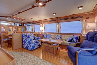 Buzz Mobile 19 Salon Starboard 78E-CB Marlow Explorer BUZZ MOBILE