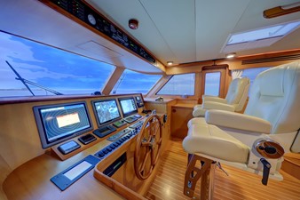 Buzz Mobile 48 Command Bridge 78E-CB Marlow Explorer BUZZ MOBILE