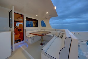 Buzz Mobile 50 Aft Flybridge Deck Seating 78E-CB Marlow Explorer BUZZ MOBILE