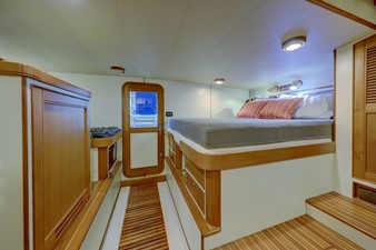 Buzz Mobile 60 Crew Quarters 78E-CB Marlow Explorer BUZZ MOBILE
