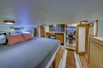 Buzz Mobile 61 Crew Quarters 78E-CB Marlow Explorer BUZZ MOBILE