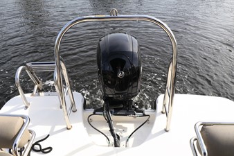 BAYLINER ELEMENT XR7 2 